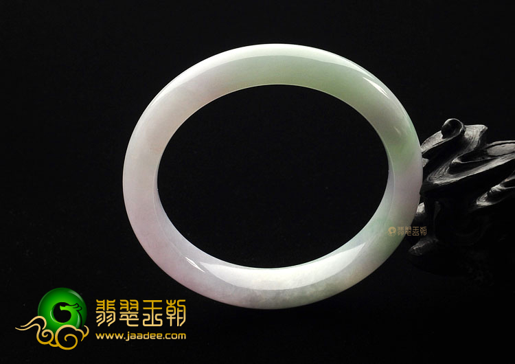 (超值推荐)糯冰种淡春带彩手镯(56.mm)