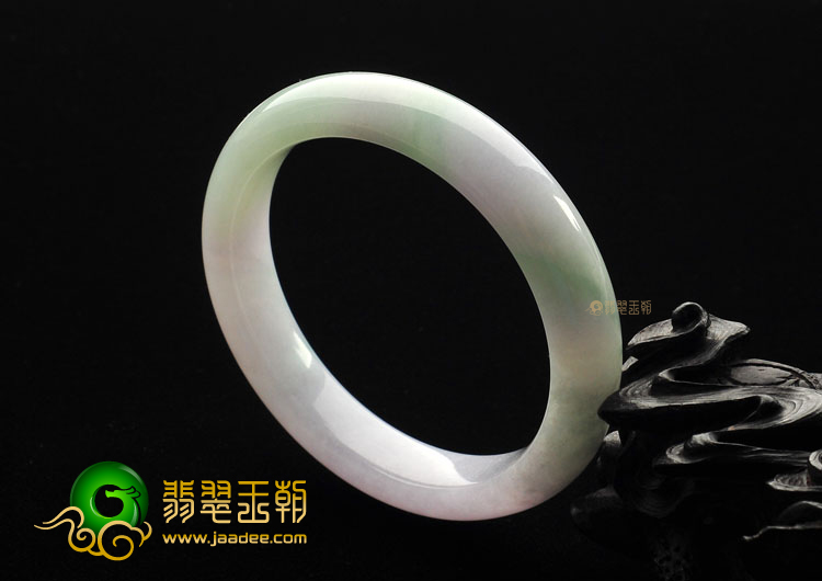 (超值推荐)糯冰种淡春带彩手镯(56.mm)