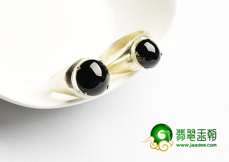 (超值推荐)冰种墨翠戒面(一对)