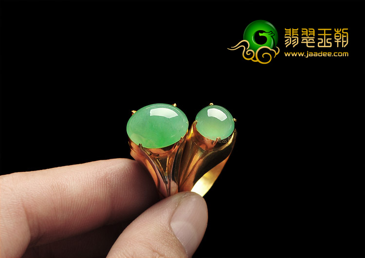 (超值推荐)冰种绿晴水戒面(一对)