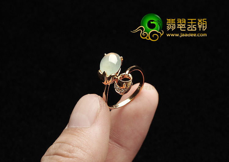 （成本清仓）冰种无色镶玫瑰金钻石戒指