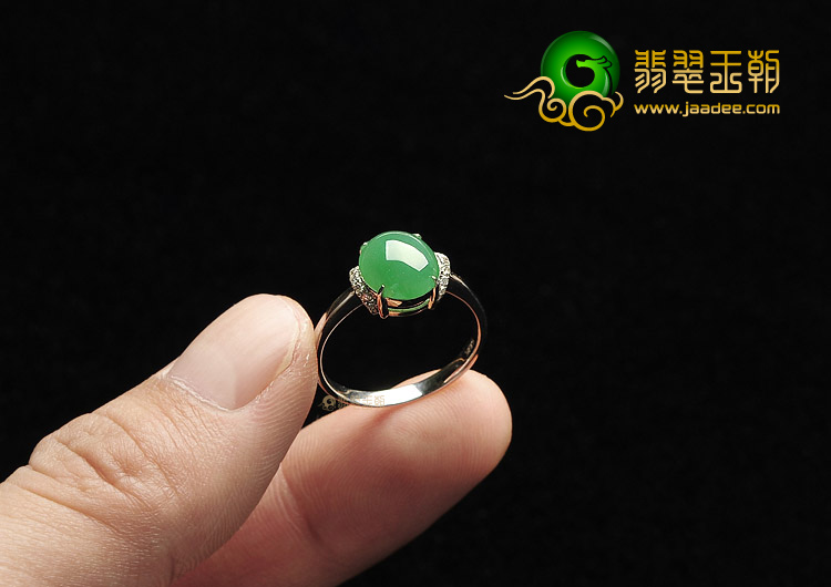 冰种晴水镶白金钻石戒指