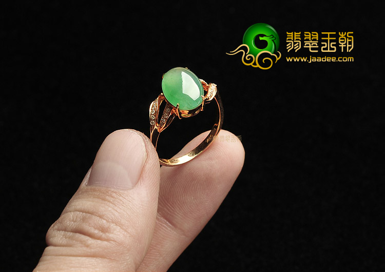 冰种绿晴水镶玫瑰金钻石戒指