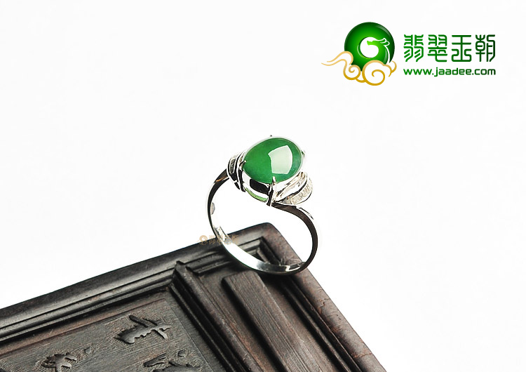 冰种蓝绿镶白金钻石戒指