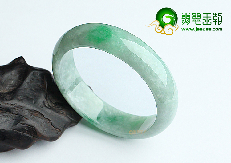 糯冰种飘翠手镯（57.5mm）