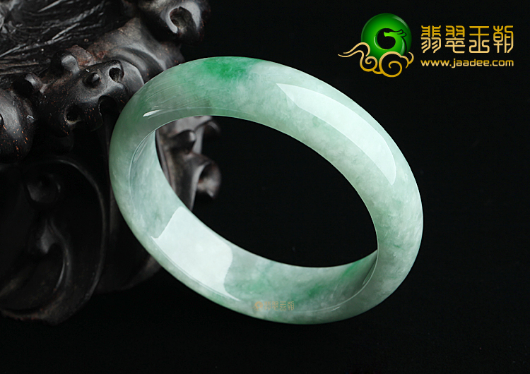 糯冰种飘翠手镯（57.5mm）