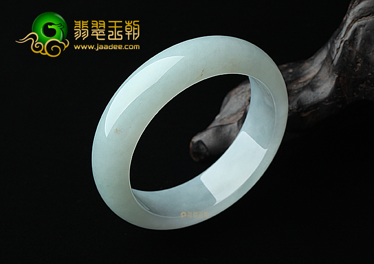 糯冰种晴水手镯（61.1mm）