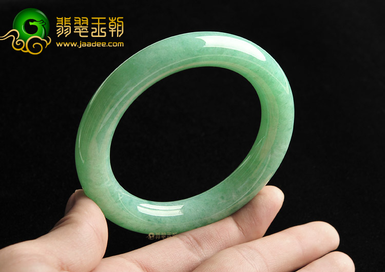 糯冰种豆色圆条手镯(58.5mm)