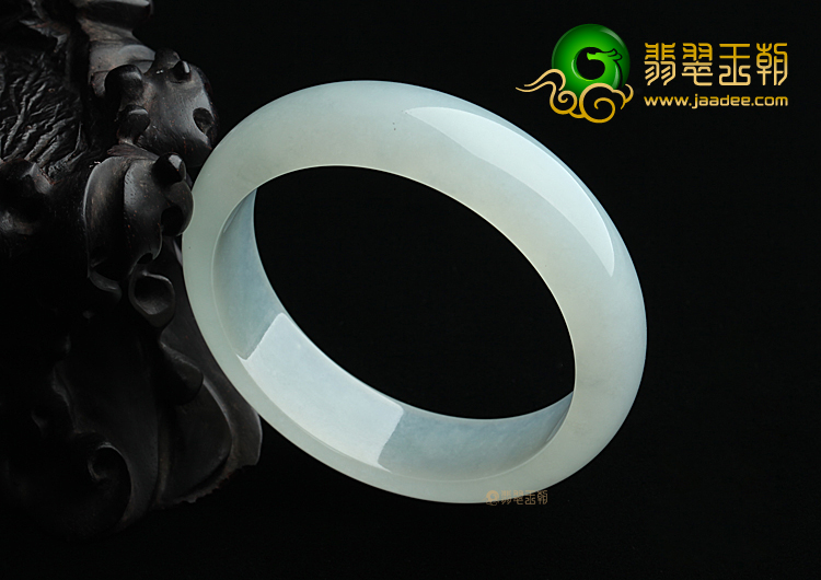糯冰种淡晴水手镯（57.8mm）
