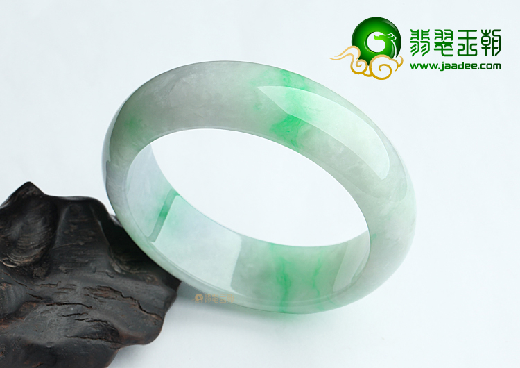 糯冰种春带彩手镯（60.1mm）