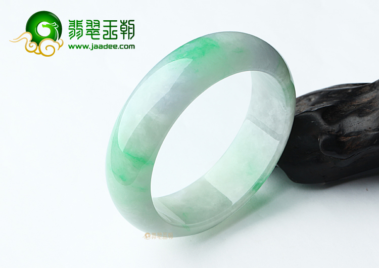 糯冰种春带彩手镯（60.1mm）