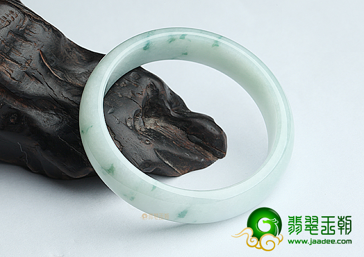 （超值推荐）糯冰种晴水飘花手镯（58.3mm）