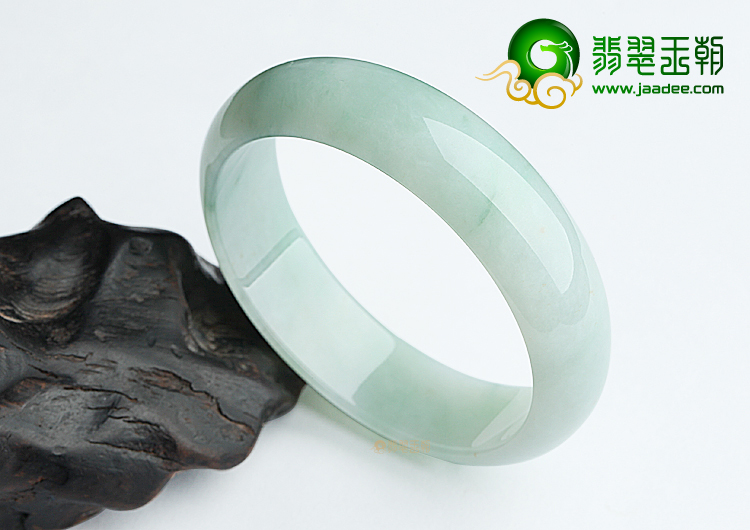 （超值推荐）糯冰种绿晴水飘花手镯（58.5mm）