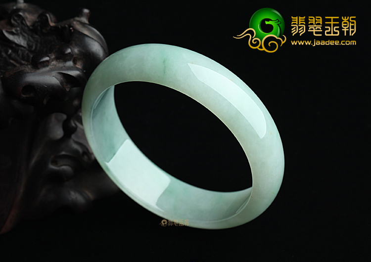 （超值推荐）糯冰种绿晴水飘花手镯（58.5mm）