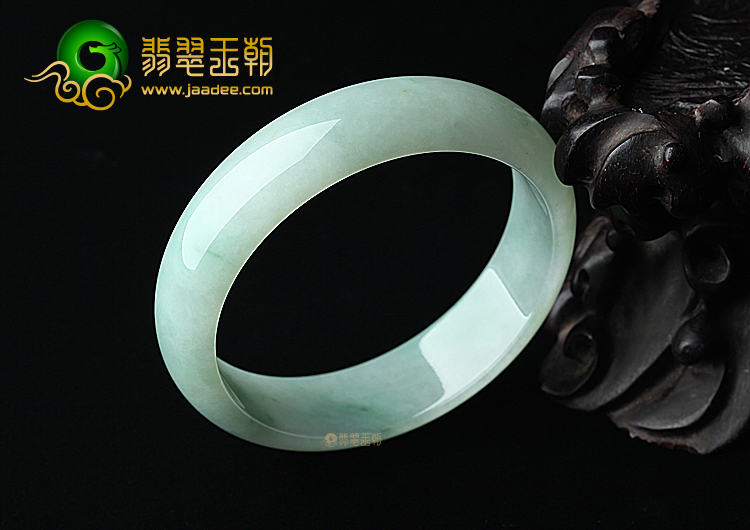 （超值推荐）糯冰种绿晴水飘花手镯（58.5mm）