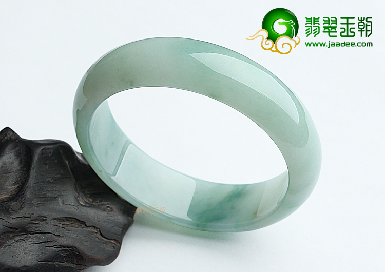 （超值推荐）糯冰种绿晴水飘花手镯（58.1mm）