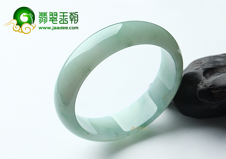 （超值推荐）糯冰种绿晴水飘花手镯（58.1mm）