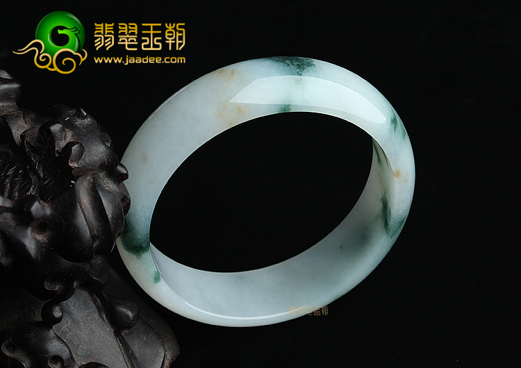 (超值推荐)糯冰种飘花略带黄翡手镯（58.3mm）