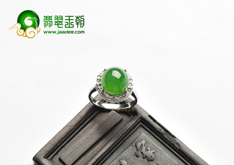 (超值推荐)冰种黄绿镶白金钻石戒指