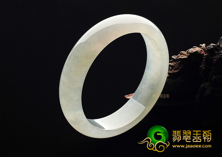 (超值推荐)冰种晴水手镯(58mm)
