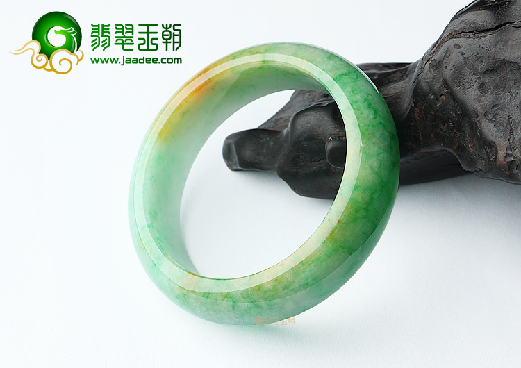 (超值推荐)糯冰种黄加绿手镯（60.1mm）