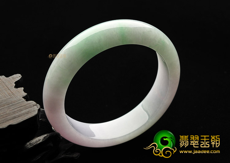 (超值推荐)糯冰种三彩手镯(58.8mm)