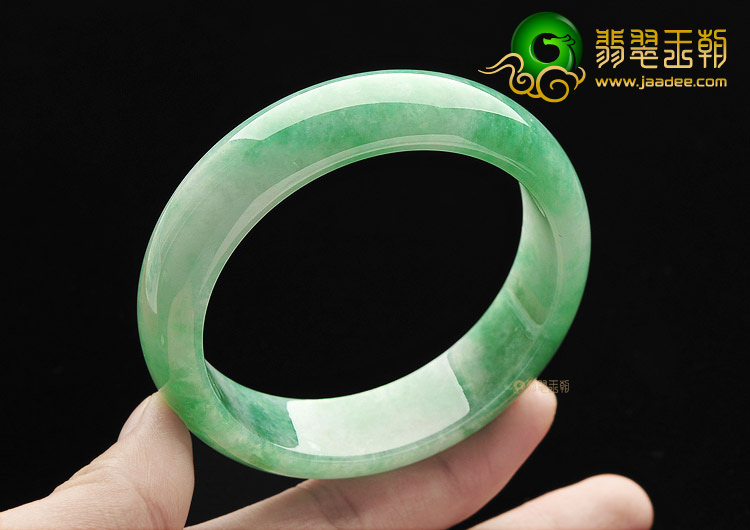 糯冰种翠色手镯(59mm)