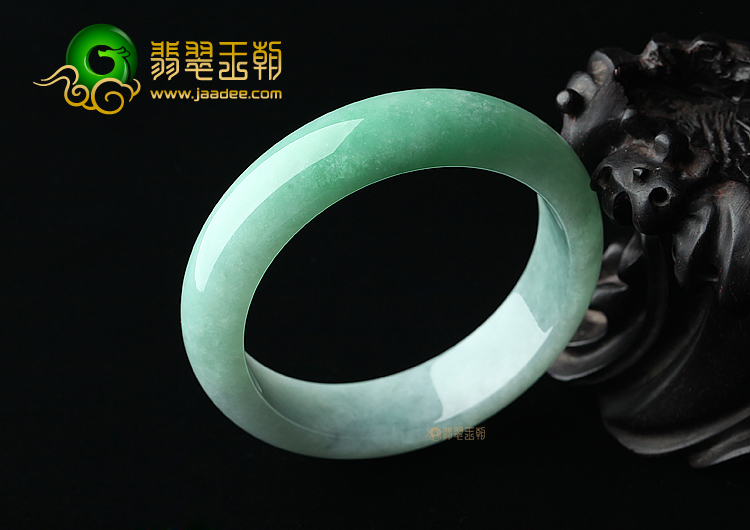 (超值推荐)糯冰种晴水豆色手镯（60.5mm）