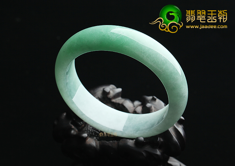 (超值推荐)糯冰种晴水豆色手镯（60.5mm）