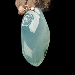 冰种晴水如意挂件