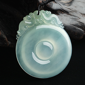 冰种晴水略带黄翡福在眼前挂件