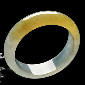 (超值推荐)冰玻种黄翡手镯(57mm)
