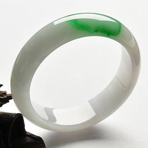 糯冰种飘翠手镯(58.8mm)