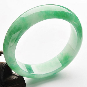 糯冰种翠色手镯(59mm)