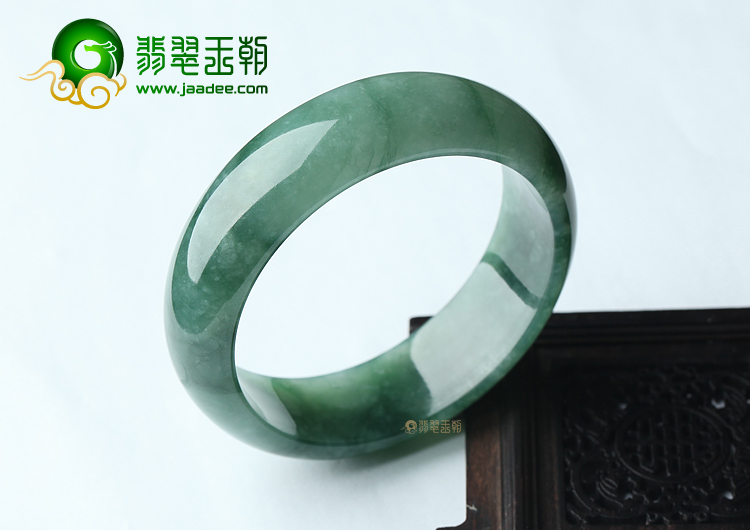 (超值推荐)糯冰种瓜皮绿手镯（57mm）