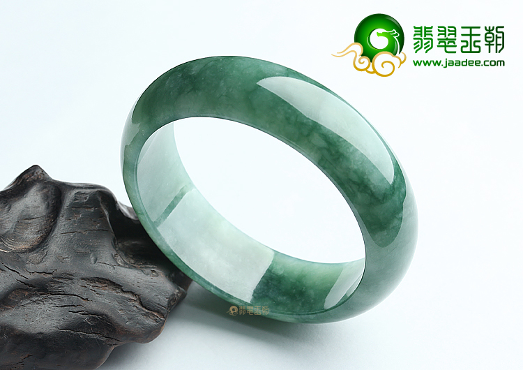 (超值推荐)糯冰种瓜皮绿手镯（57mm）