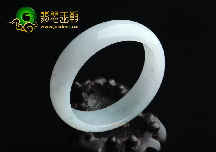 (超值推荐)糯冰种晴水略飘花手镯（57.4mm）