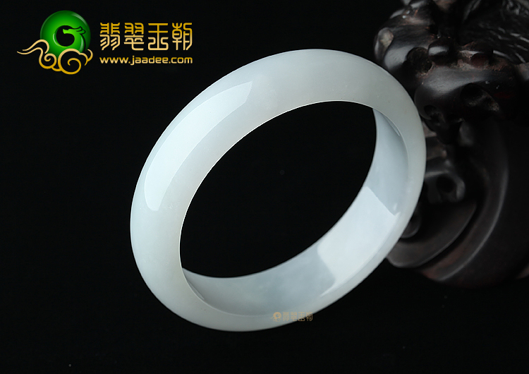 (超值推荐)糯冰种晴水手镯（58.5mm）