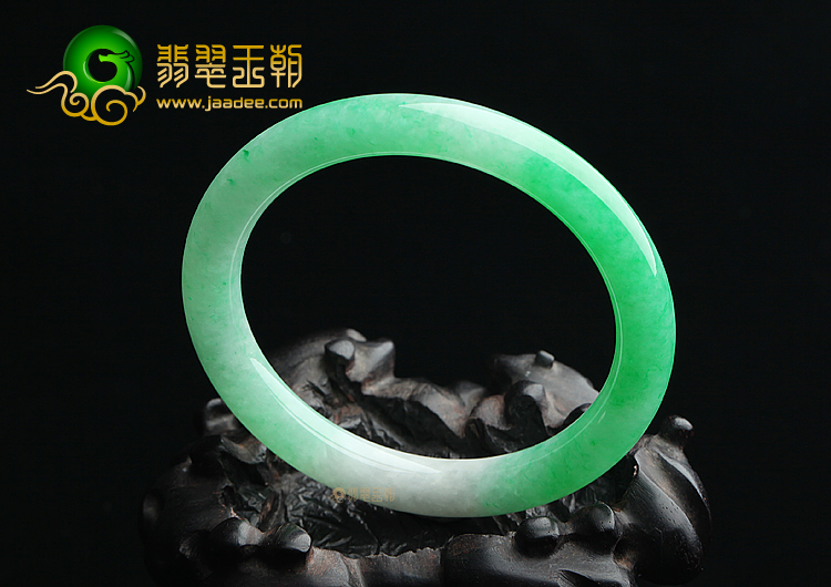 (超值推荐)糯冰种正阳绿圆条手镯（53.6mm）