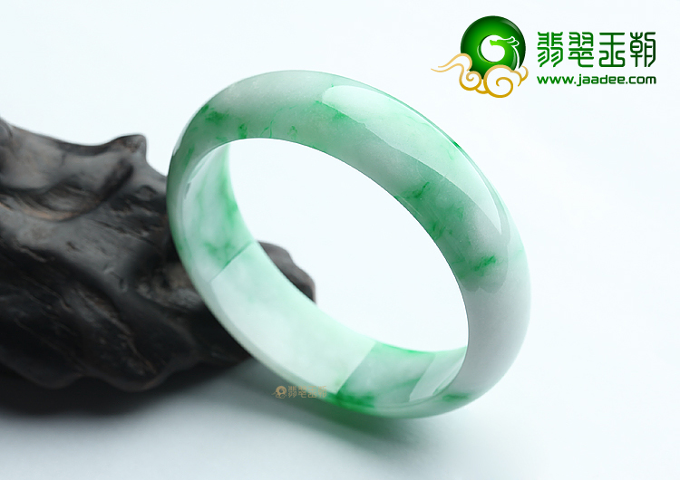 糯冰种正阳绿手镯(58.2mm)