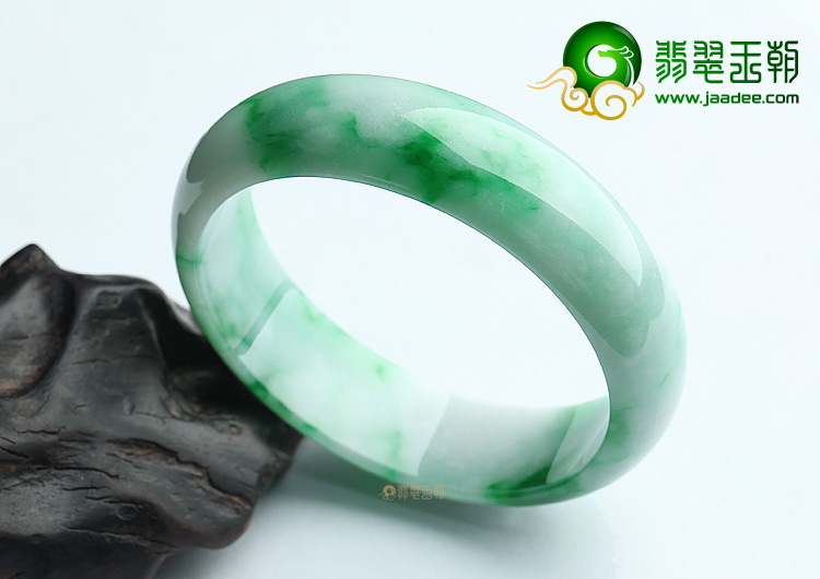糯冰种正阳绿手镯(58.2mm)
