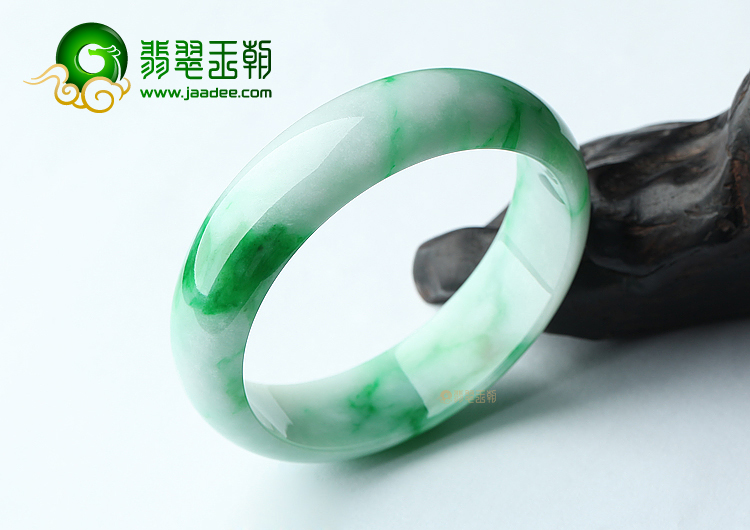 糯冰种正阳绿手镯(58.2mm)