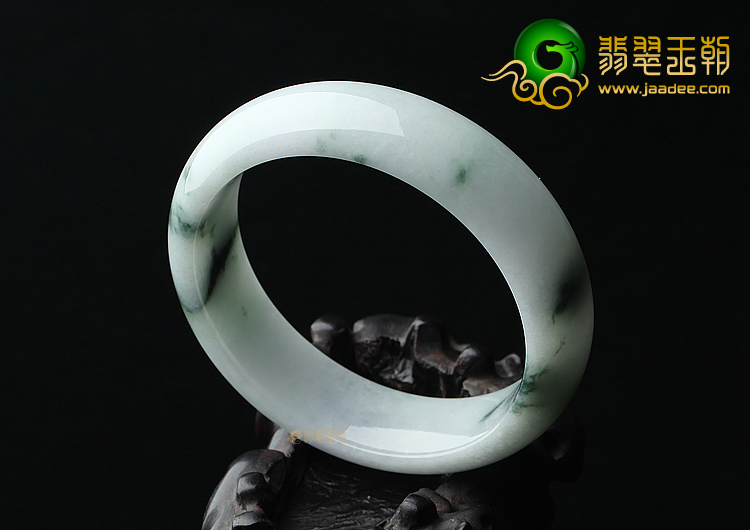 (超值推荐)糯冰种飘花手镯（57mm）
