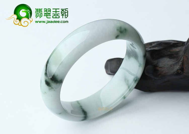 (超值推荐)糯冰种飘花手镯（57mm）