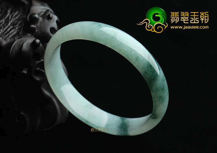 (超值推荐)糯冰种晴水飘花手镯（63mm）