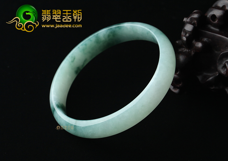 (超值推荐)糯冰种晴水飘花手镯（63mm）