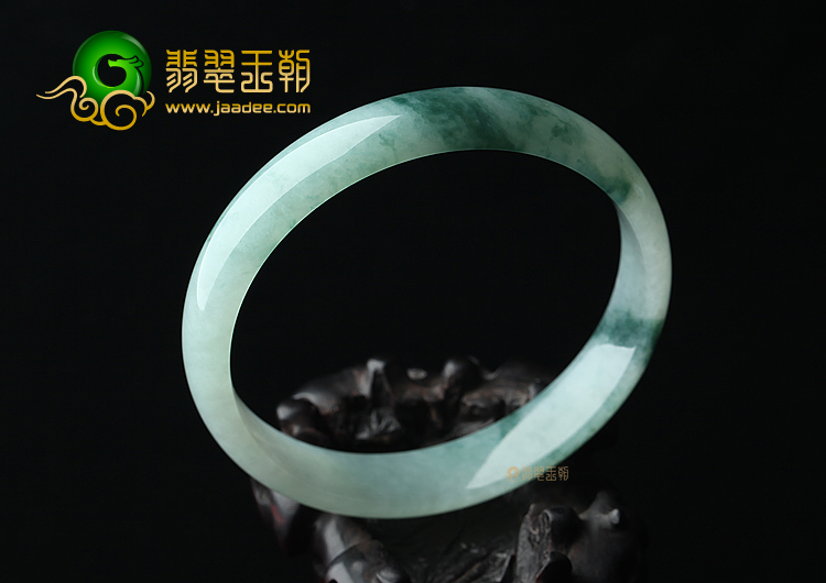 (超值推荐)糯冰种晴水飘花手镯（63mm）