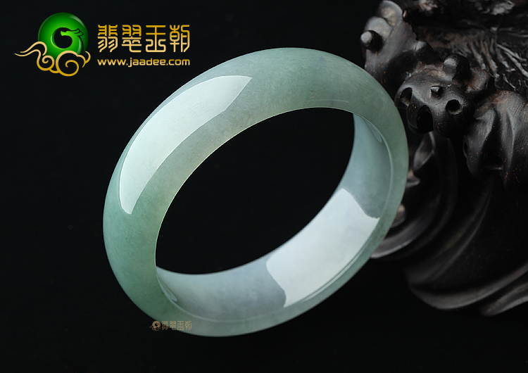 冰种晴水略飘花手镯（58.9mm）