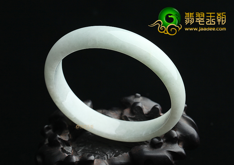 细糯种白色手镯（57.3mm）