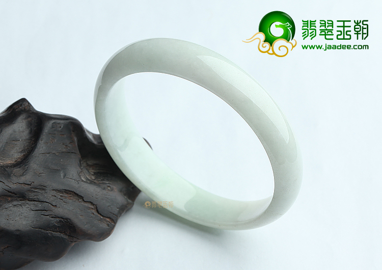 细糯种白色手镯（57.3mm）